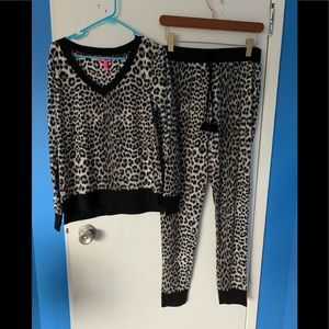 New Leopard Print Sleepwear with Long Pants